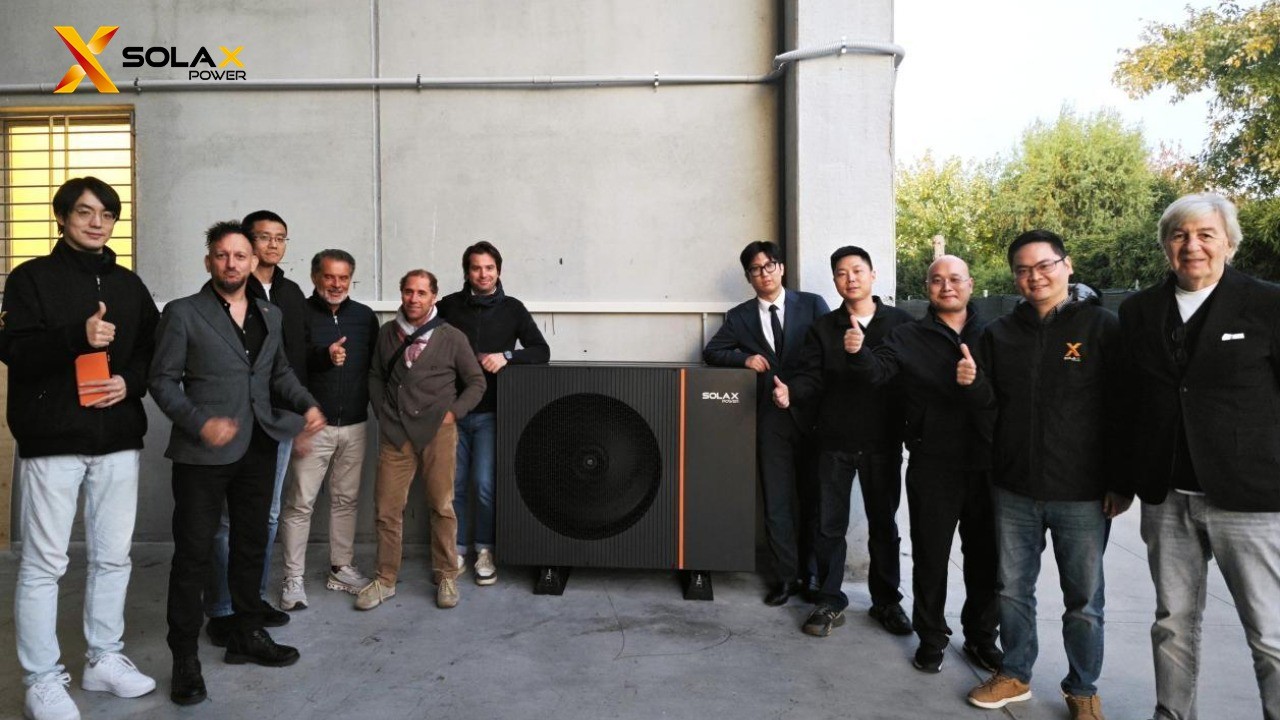 taly's First SolaX Thermal R290 Heat Pump + XHub Smart Energy Installation case photo