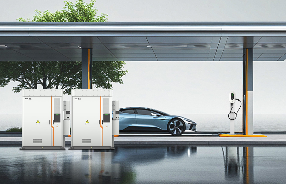Solax C&I PV och batterilagring med elbilsladdare för smart energianvändning